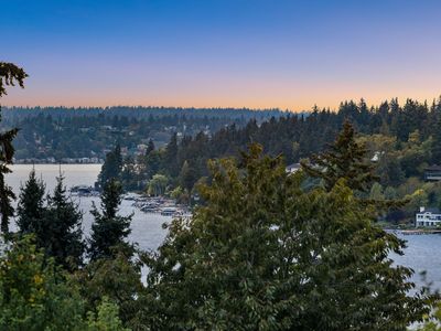 745 17th Ave W, Kirkland, WA, 98033
