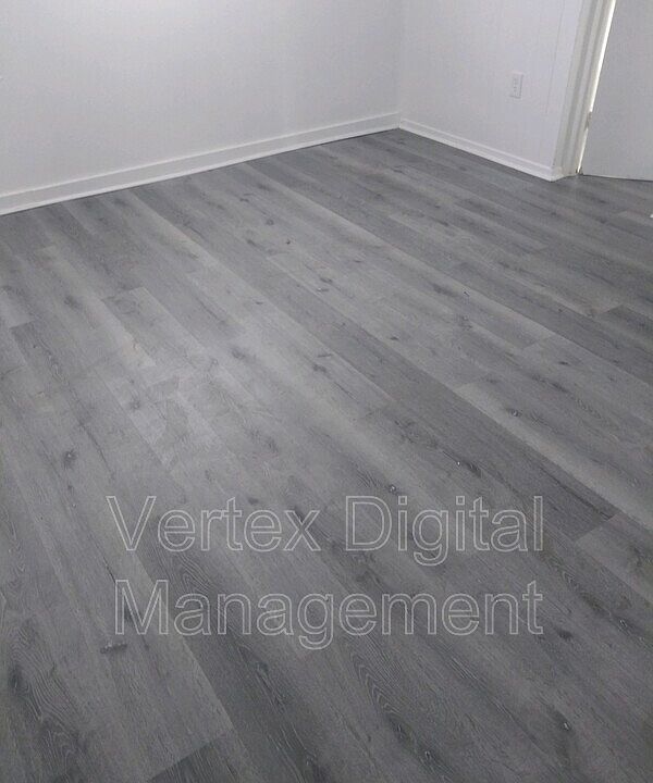 1st image of 1135 Whitaker Dr #311