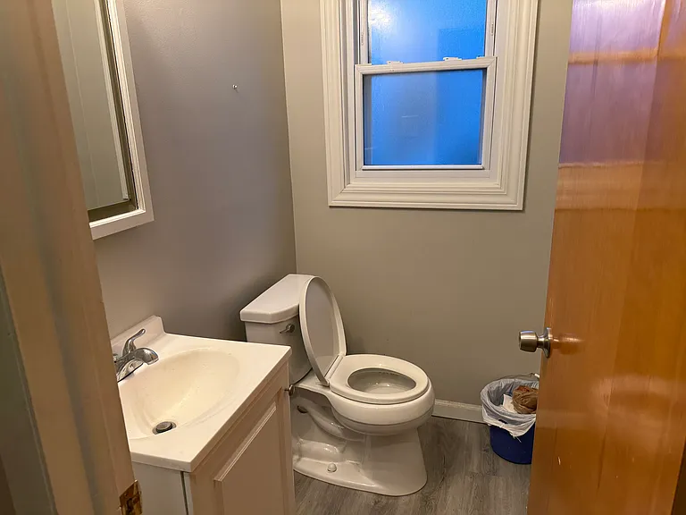 4651 Kingsley Dr — Photo 3