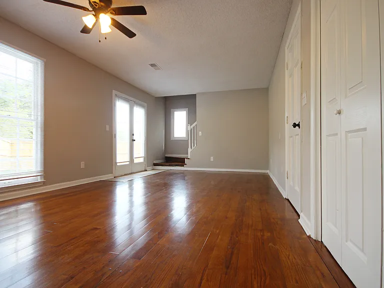 4525 Fox Creek Dr — Photo 22