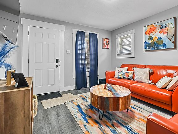 3rd image of 9434 Burdella Ave