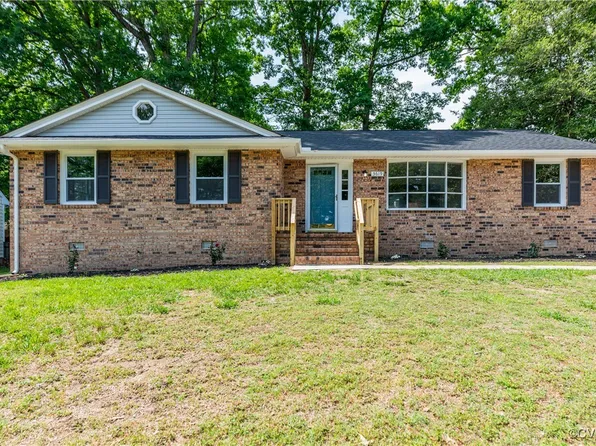 3619 Perthshire Ln, Colonial Heights, VA 23834