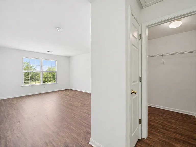 Spring Creek Apartments — Photo 174
