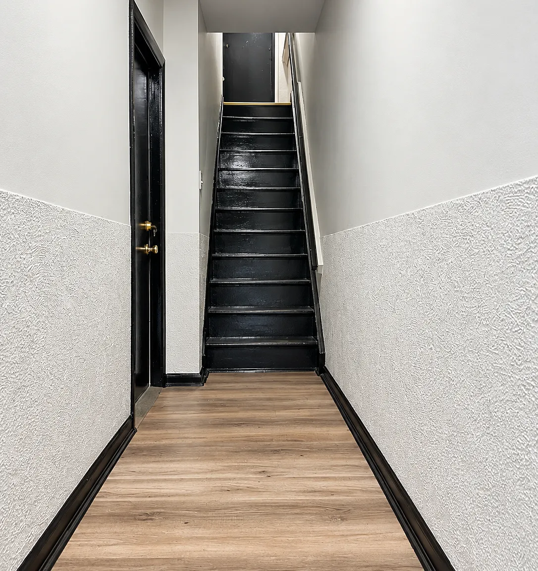 2 bed, 870 sqft, $1,410 — Photo 3