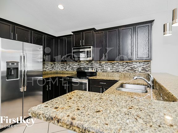 5th image of 4781 Rockvale Dr
