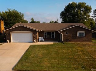 4621 Cutlass Dr, Englewood, OH