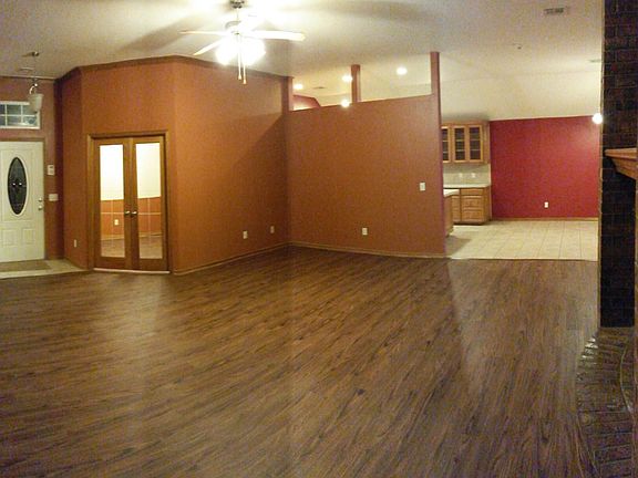 3rd image of 2408 Knollwood St