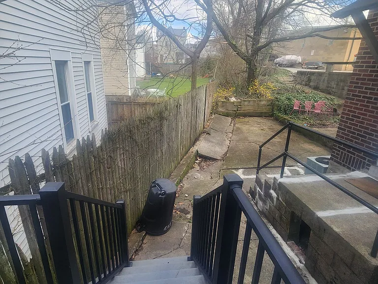 517 Summerlea St — Photo 35