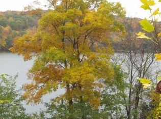 13 Candlewood Lndg, New Milford, CT 06776