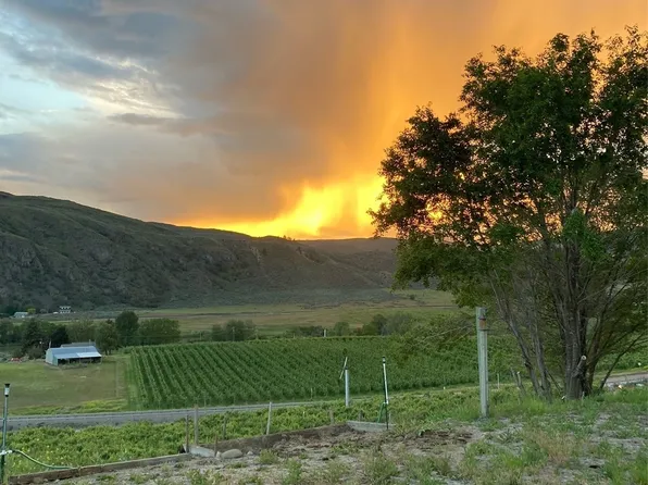 14 E Bridge View Road, Tonasket, WA 98855