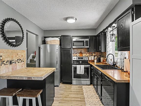 5th image of 5703 SW 3rd St