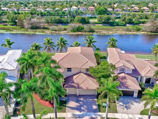 1841 Harbor Pointe Circle, Weston, FL 33327