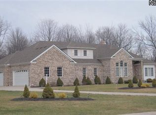 37405 Pettibone Rd, Solon, OH 44139