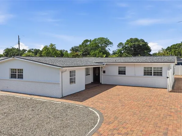 6033 Ambassador Dr, Tampa, FL 33615