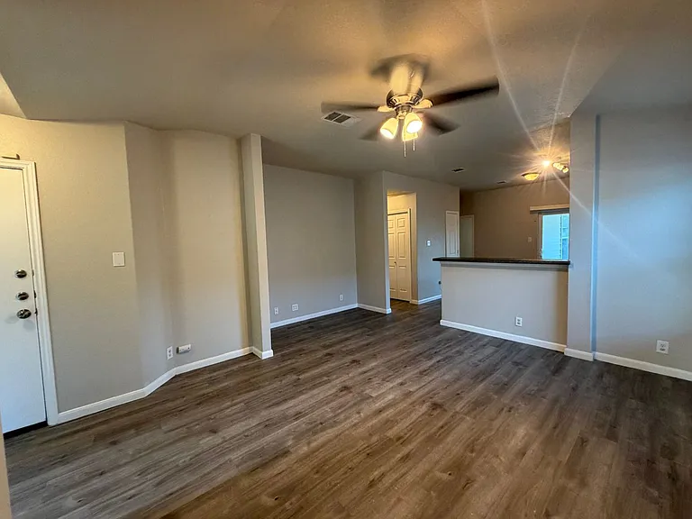 2405 N Ranch Estates Blvd — Photo 5