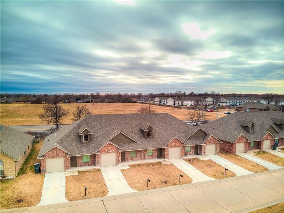 1st image of 4714 Loch Ln