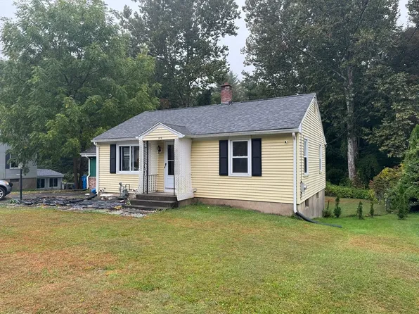 149 Lower Beverly Hls, West Springfield, MA 01089