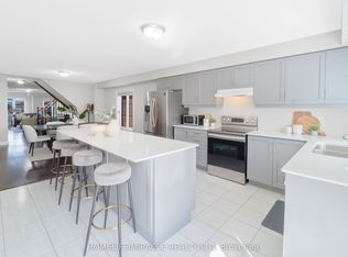 11 Finegan Cir, Brampton, ON L7A4Z7