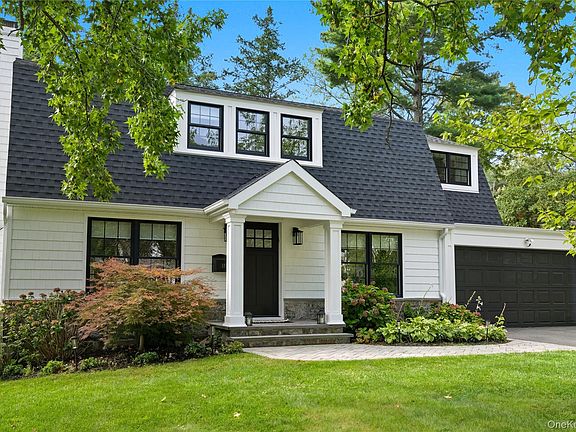 3rd image of 17 Entrance Road