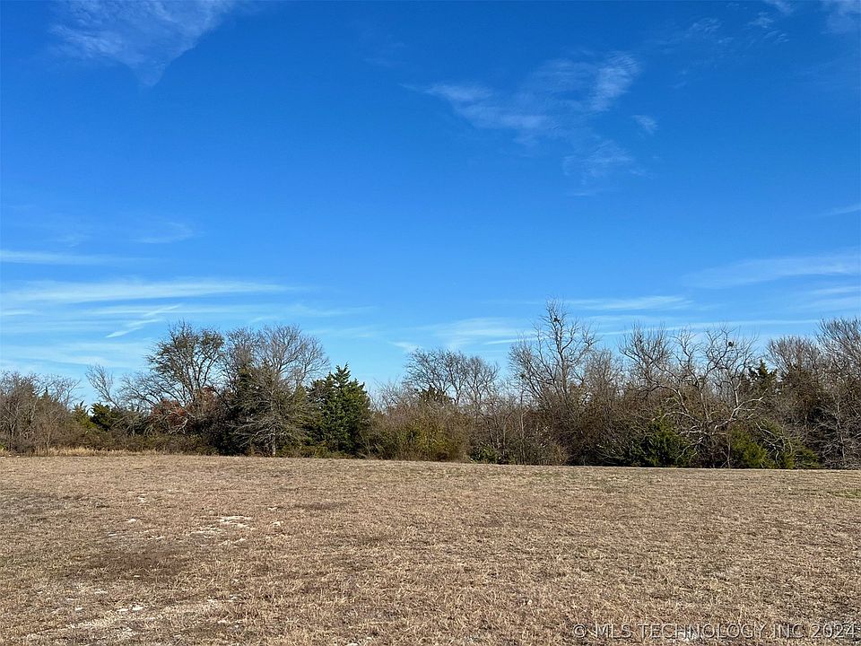 2nd image of 100 Whitney Way