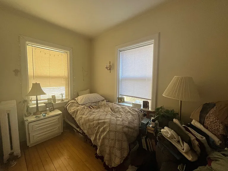1030 N Marshall St — Photo 25