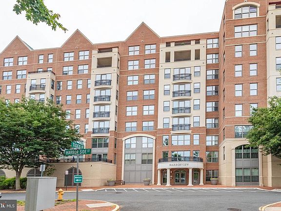 3rd image of 485 Harbor Side St APT 209