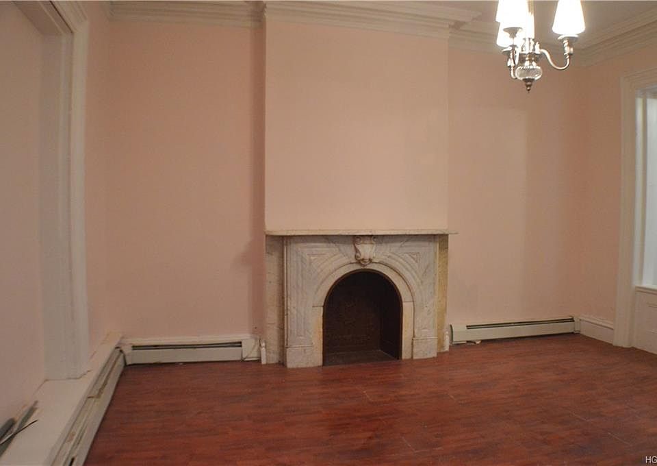 1st image of 295 Liberty St APT 1