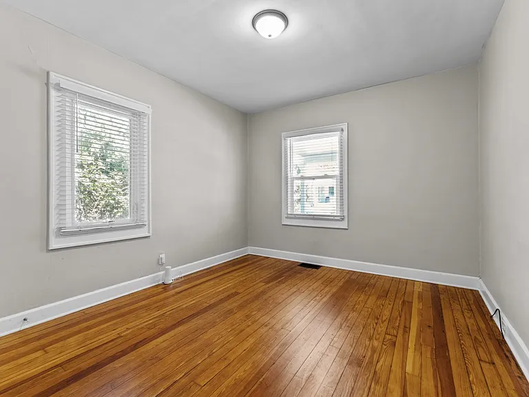 415 Bernard Ave — Photo 13