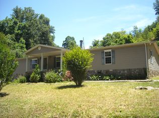 1103 Riddle Rd, Erwin, TN 37650