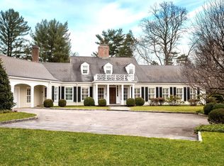 487 Lake Ave, Greenwich, CT 06830