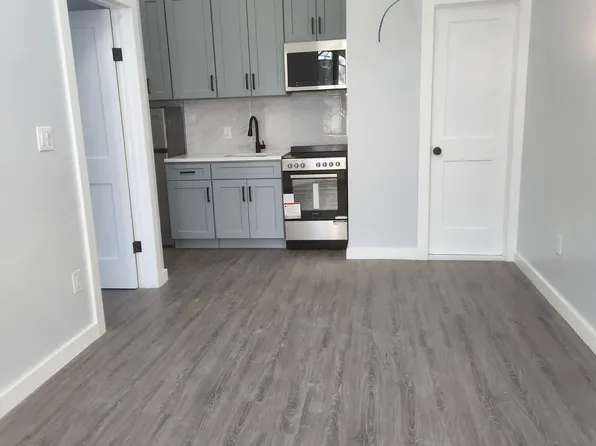 129 Beadel St, Brooklyn, NY