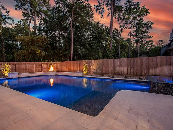 5th image of 5 Thornhedge Ct
