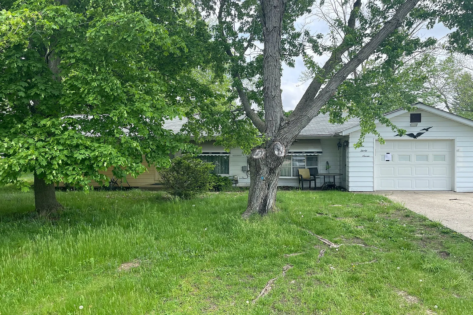 337 Barron Dr photo 1