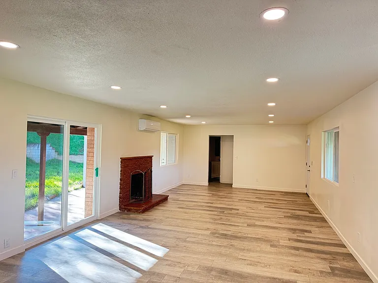 823 S Anza St — Photo 8