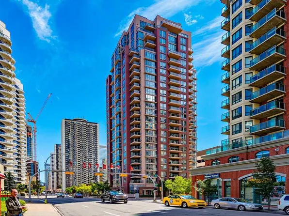 650 NE 10th St SW #505, Calgary, AB T2P 5G4
