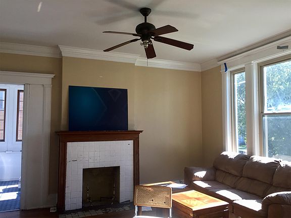 4th image of 2702 Eden Ave APT 2