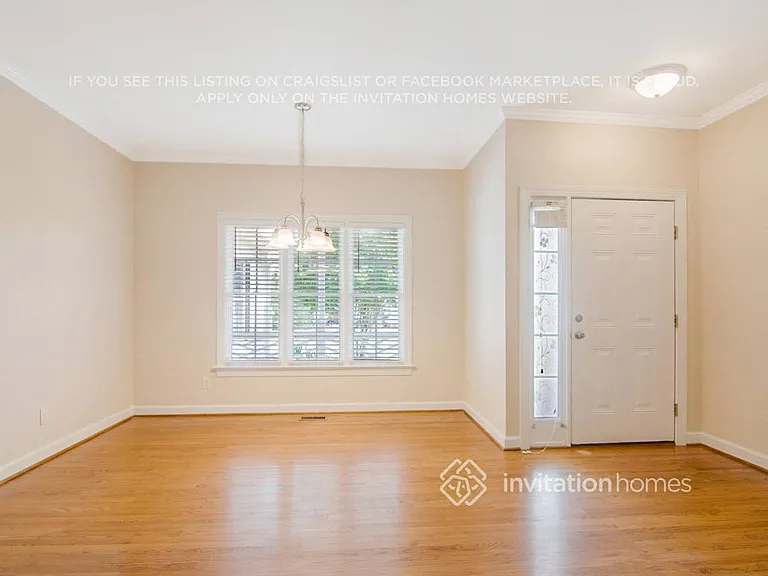 405 Broadmoor Way — Photo 14