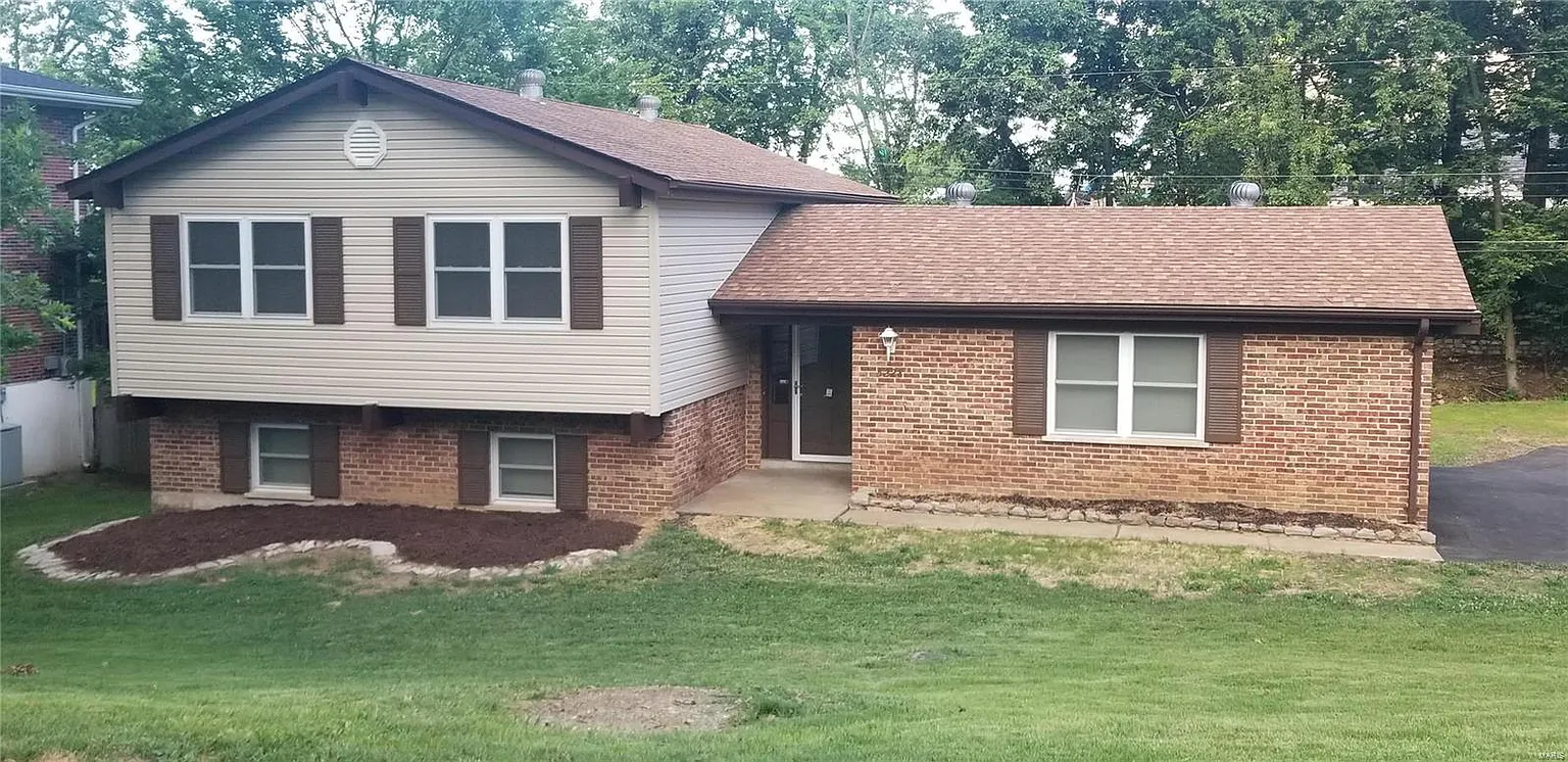 5228 Ozarkglen Dr photo 1