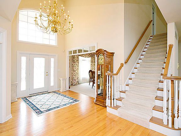 2nd image of 16858 Comandra Cir