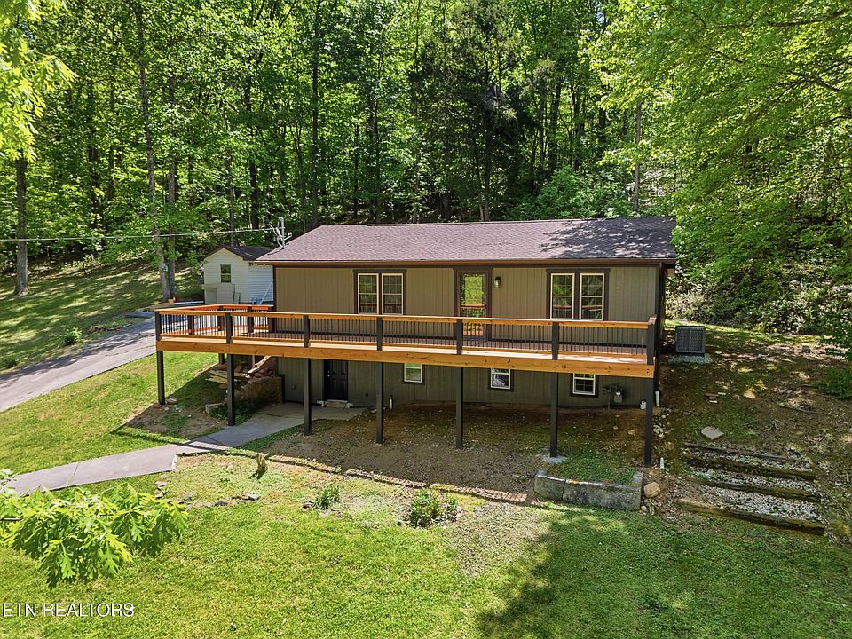 1st image of 118 Clark Ln