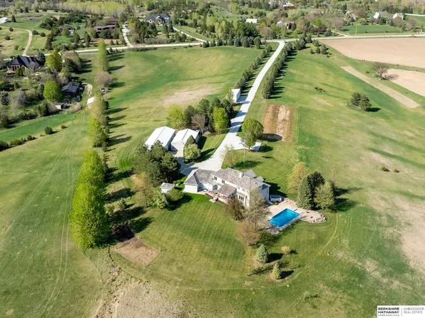 23171 Harrison St, Gretna, NE 68028