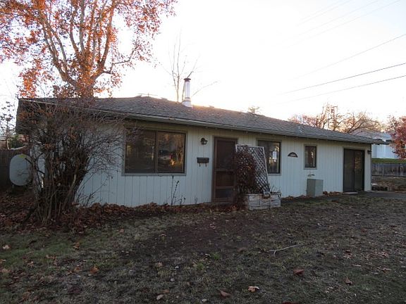 2nd image of 753 Oak St