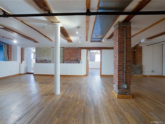 5th image of 325 Lafayette St Unit 1001