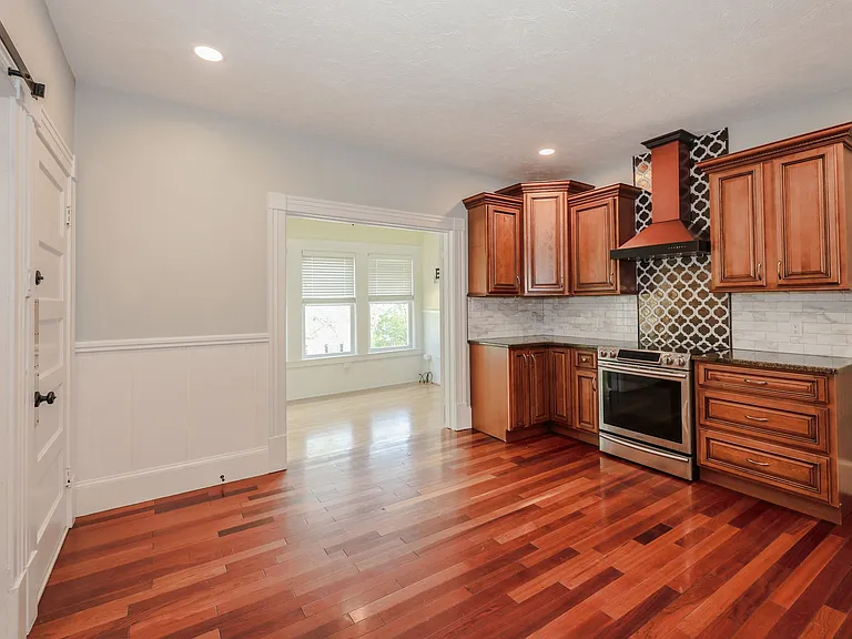 65 Hubbard St #2 — Photo 22