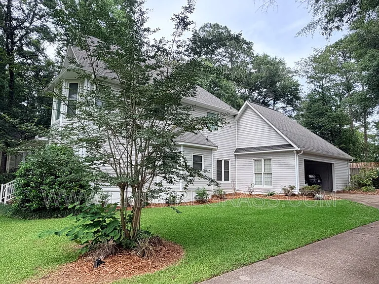 1210 Hillbrook Rd — Photo 4