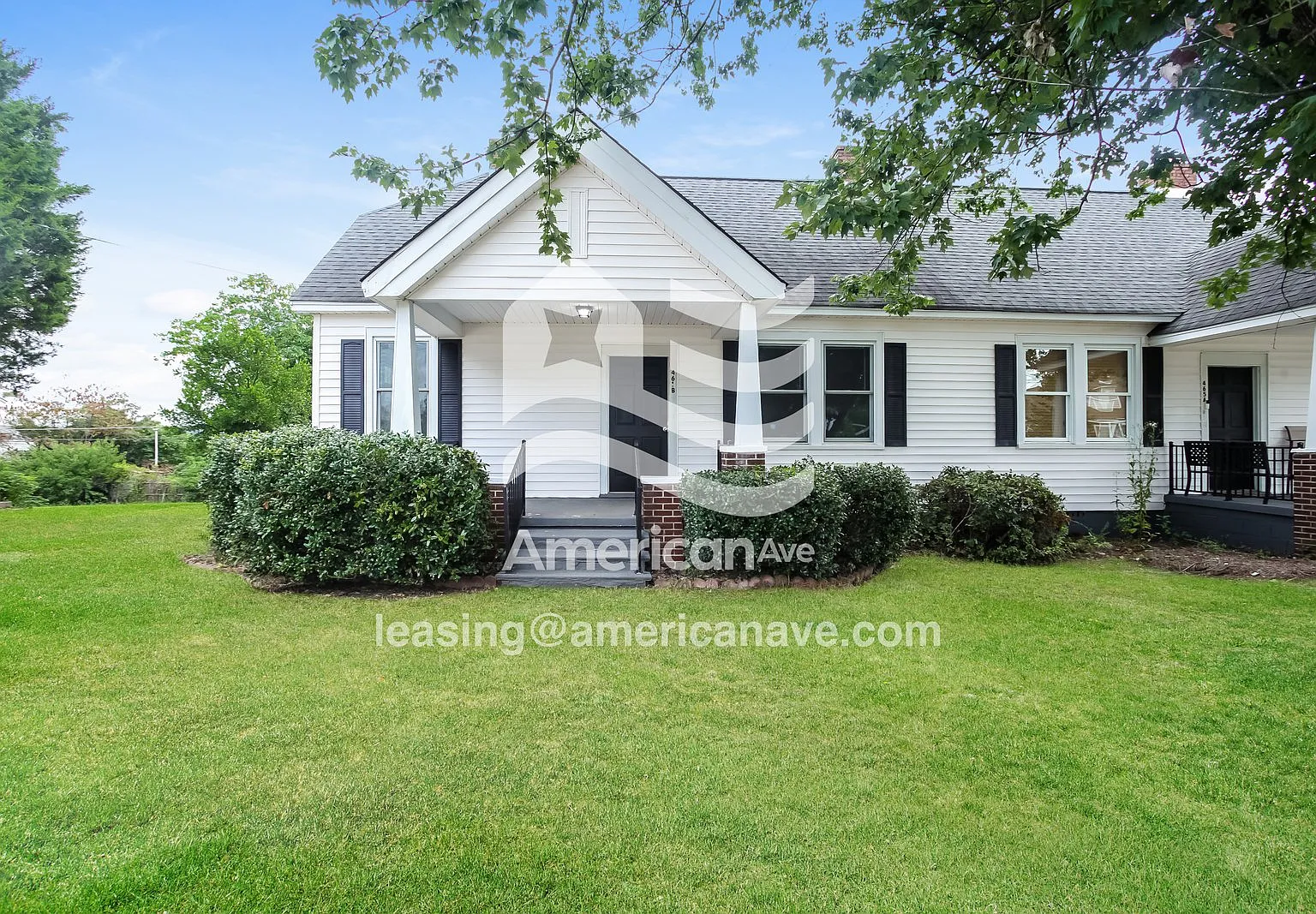 2 bed, 1.0 bath, 1955 sqft, $875 — Photo 1