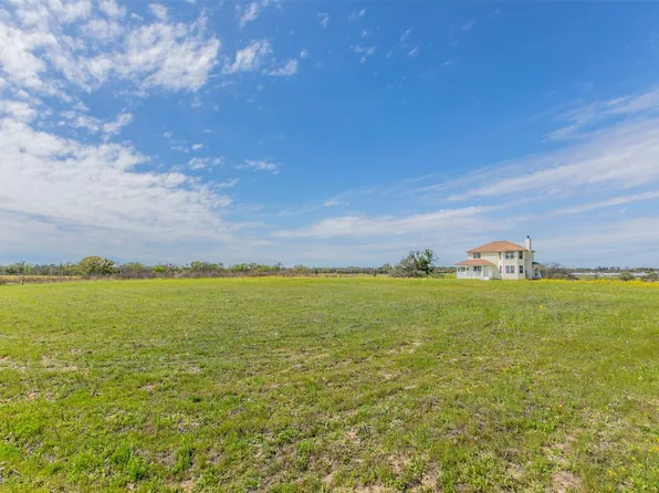 11798 County Road 268, Buffalo, TX 75831