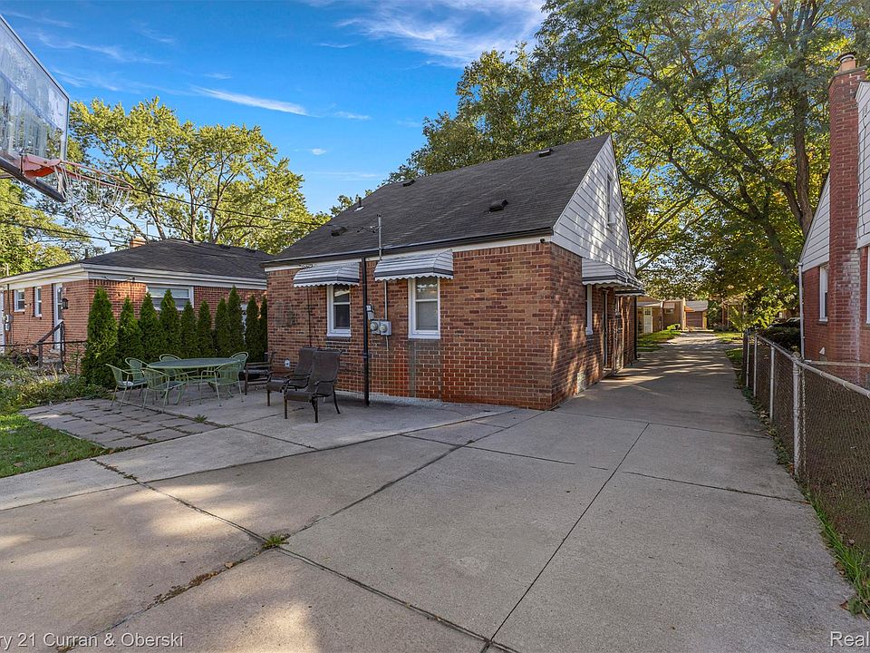 6879 N Lafayette St, photo 30