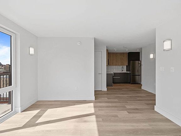 3rd image of 2605 Snyder Ave #4B