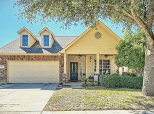 1213 Golden Eagle Ct, Aubrey, TX 76227